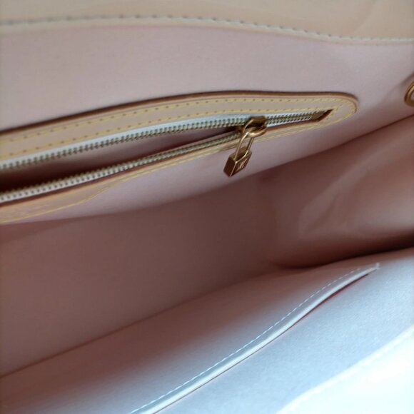 Authentic Louis Vuitton Biscayne Bay GM Beige Vernis Shoulder Bag mon650-110925 - Picture 12 of 16